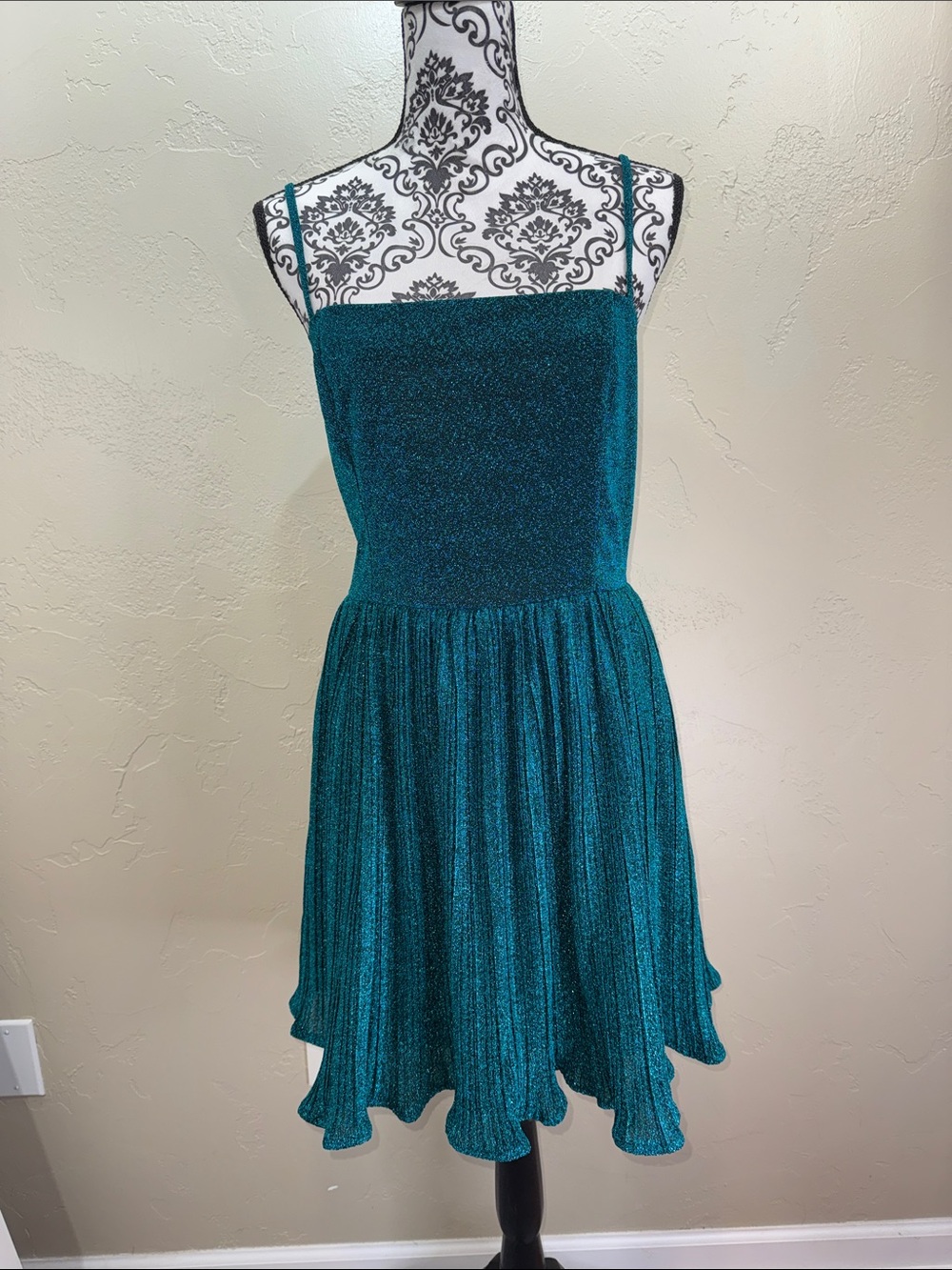 Lulus Party Era Emerald Sparkly Lace-Up Pleated Skater Dress Size XL Cocktail - Picture 4 of 15